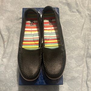SAS black loafer style shoes size 9N